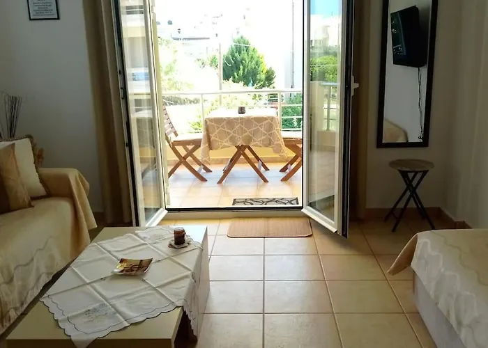 Quiet New Apartment-5' To The Beach, 15' To Center