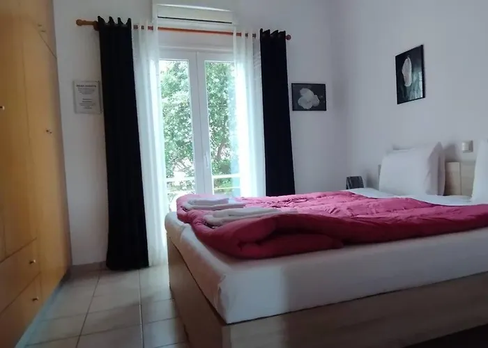 Quiet New Apartment-5' To The Beach, 15' To Center