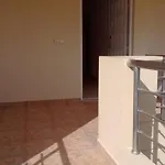Quiet New Apartment-5' To The Beach, 15' To Center شقة *