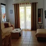 Quiet New Apartment-5' To The Beach, 15' To Center *
