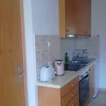 Quiet New Apartment-5' To The Beach, 15' To Center