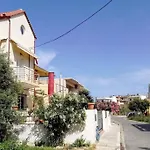 Quiet New Apartment-5' To The Beach, 15' To Center * خانيا