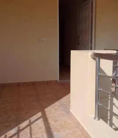 Quiet New Apartment-5' To The Beach, 15' To Center Διαμέρισμα *