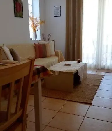Διαμέρισμα Quiet New Apartment-5' To The Beach, 15' To Center Χανιά