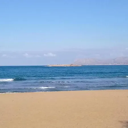 Διαμέρισμα Quiet New Apartment-5' To The Beach, 15' To Center