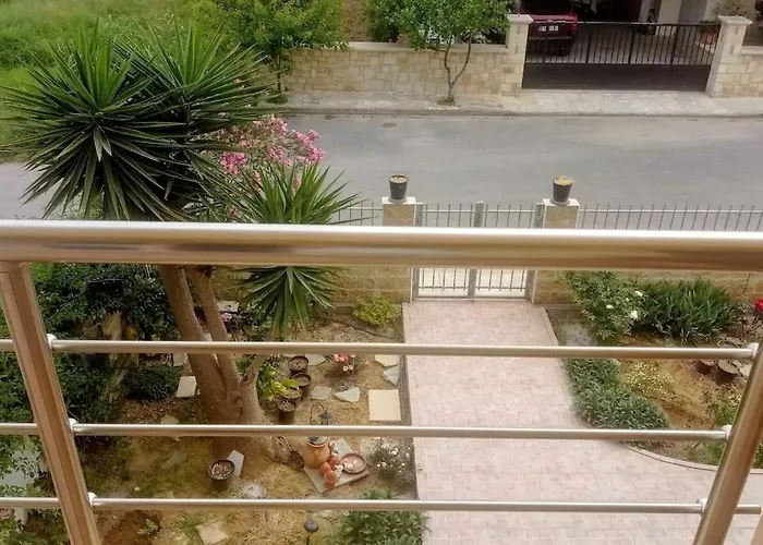 Διαμέρισμα Quiet New Apartment-5' To The Beach, 15' To Center